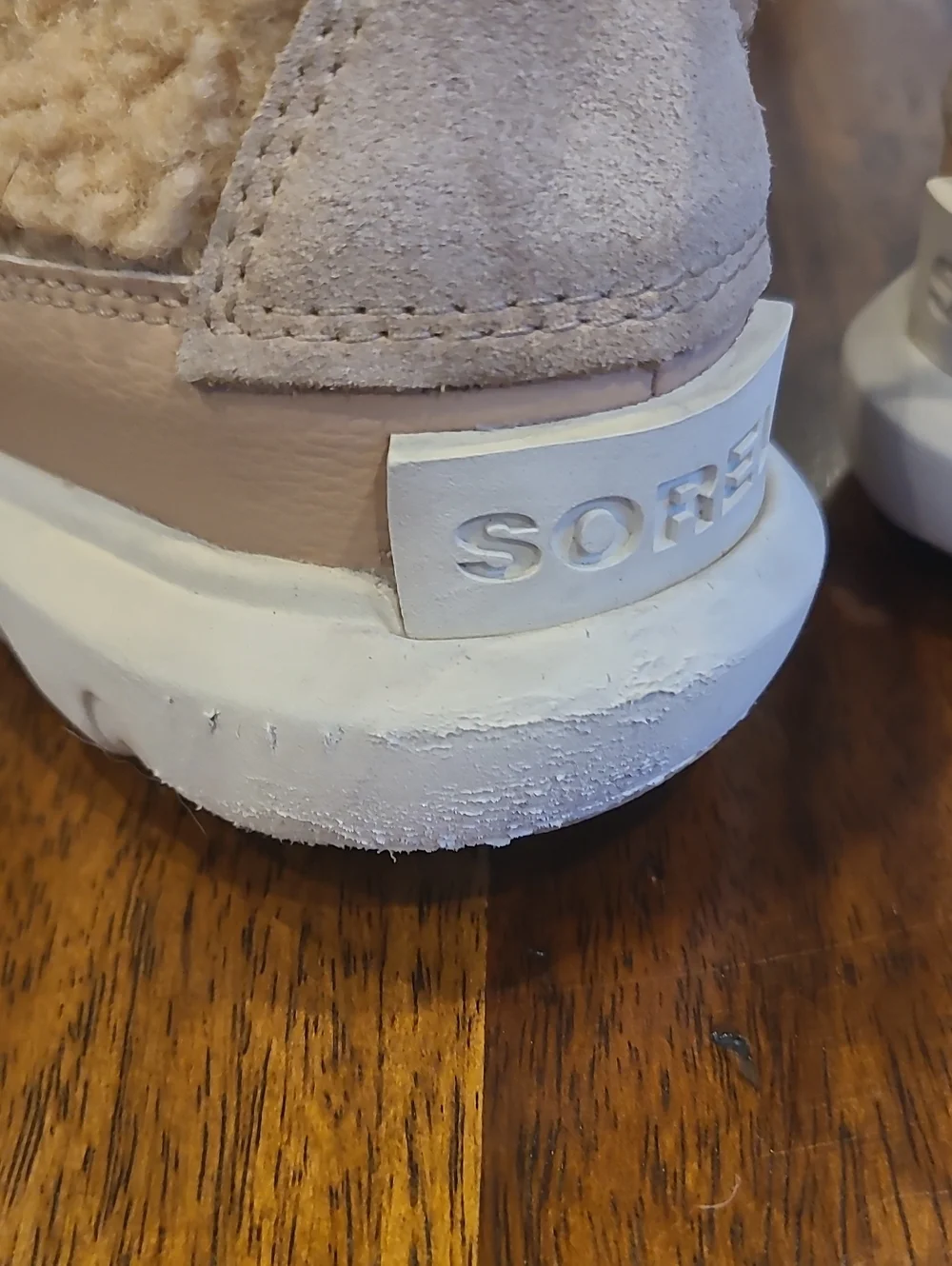SOREL Girls Explorer II Joan Cozy Cold-Weather Boots size 4